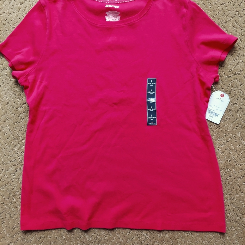 Woman's short sleeve crew shirt petite